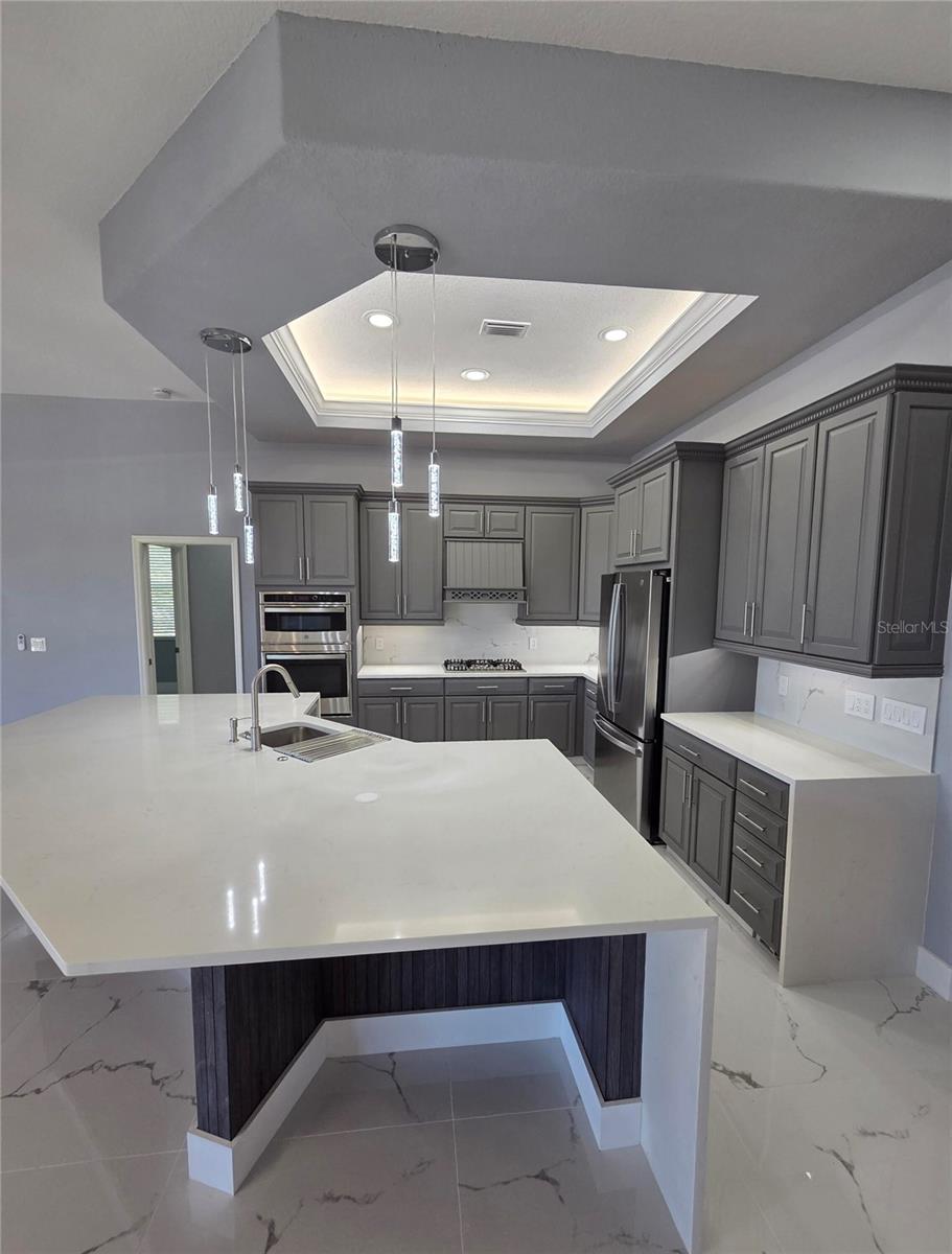 7531 CAMDEN HARBOUR DR — photo 30