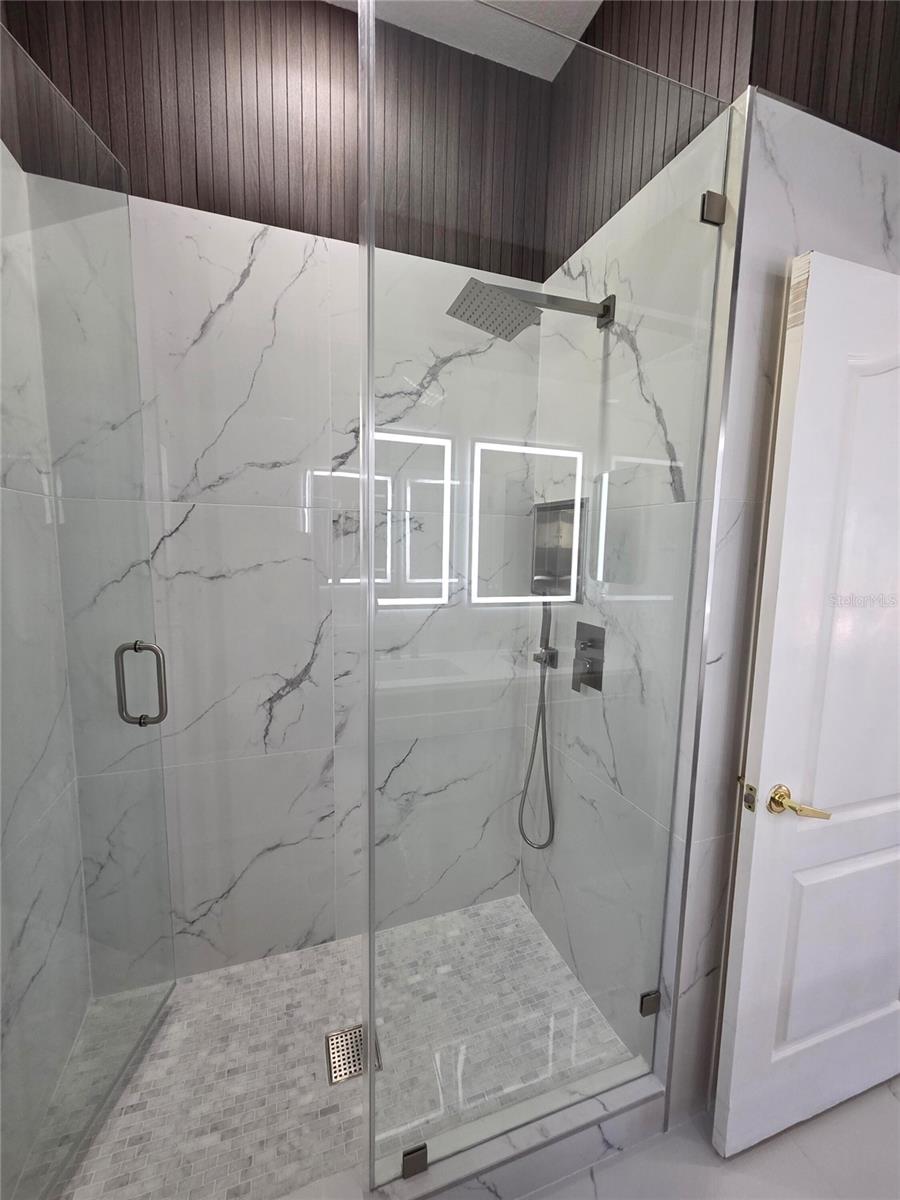 7531 CAMDEN HARBOUR DR — photo 48