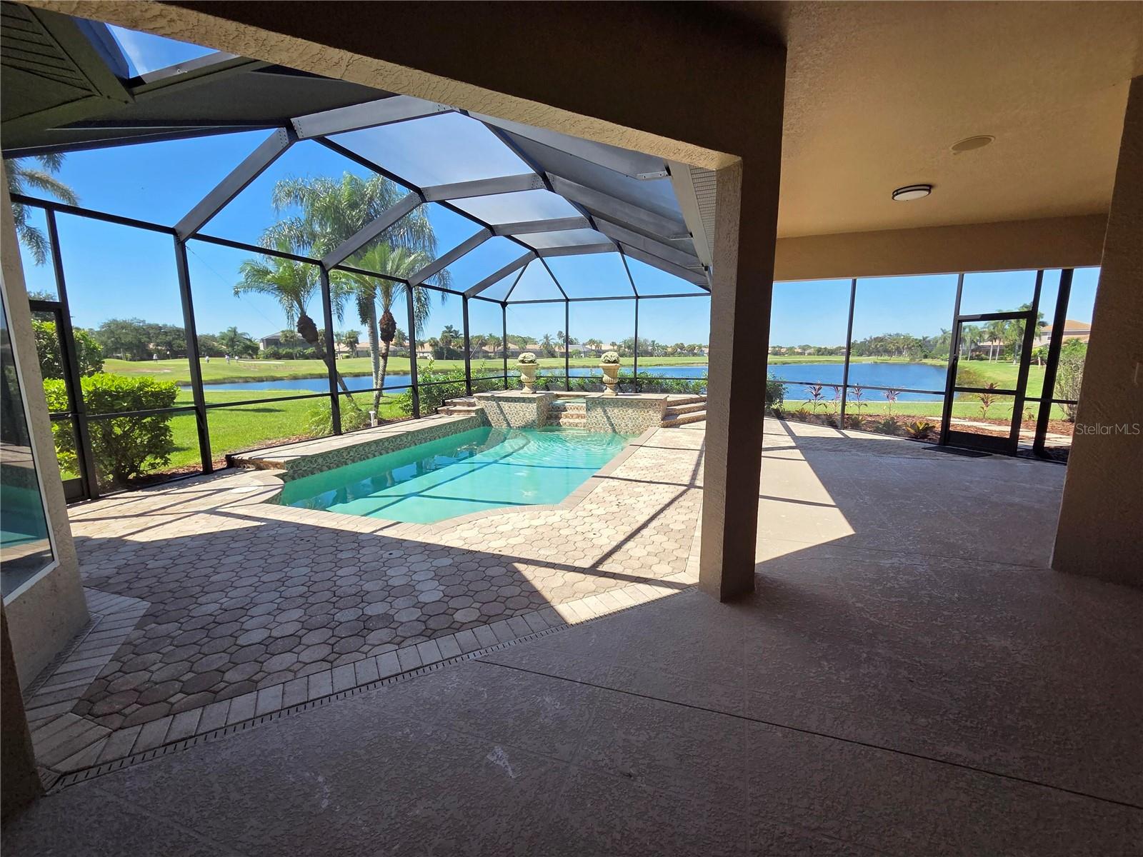 7531 CAMDEN HARBOUR DR — photo 17