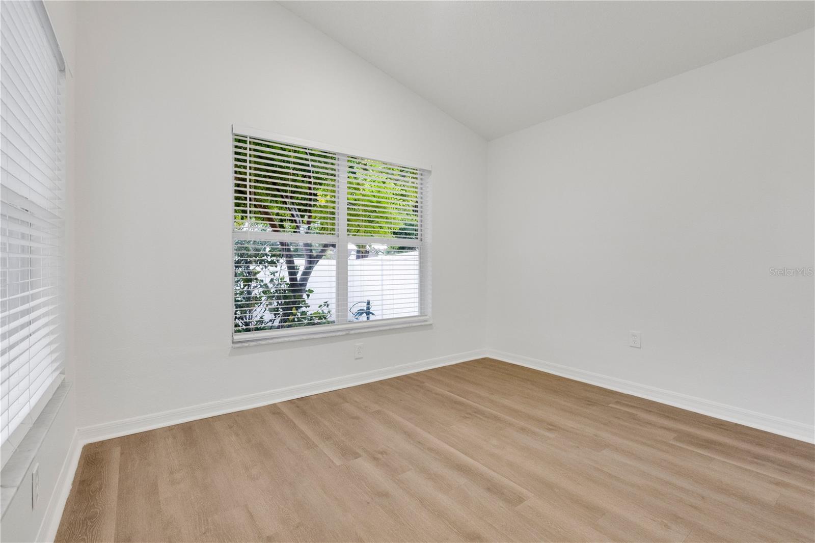 10250 PEOPLES LOOP — photo 6