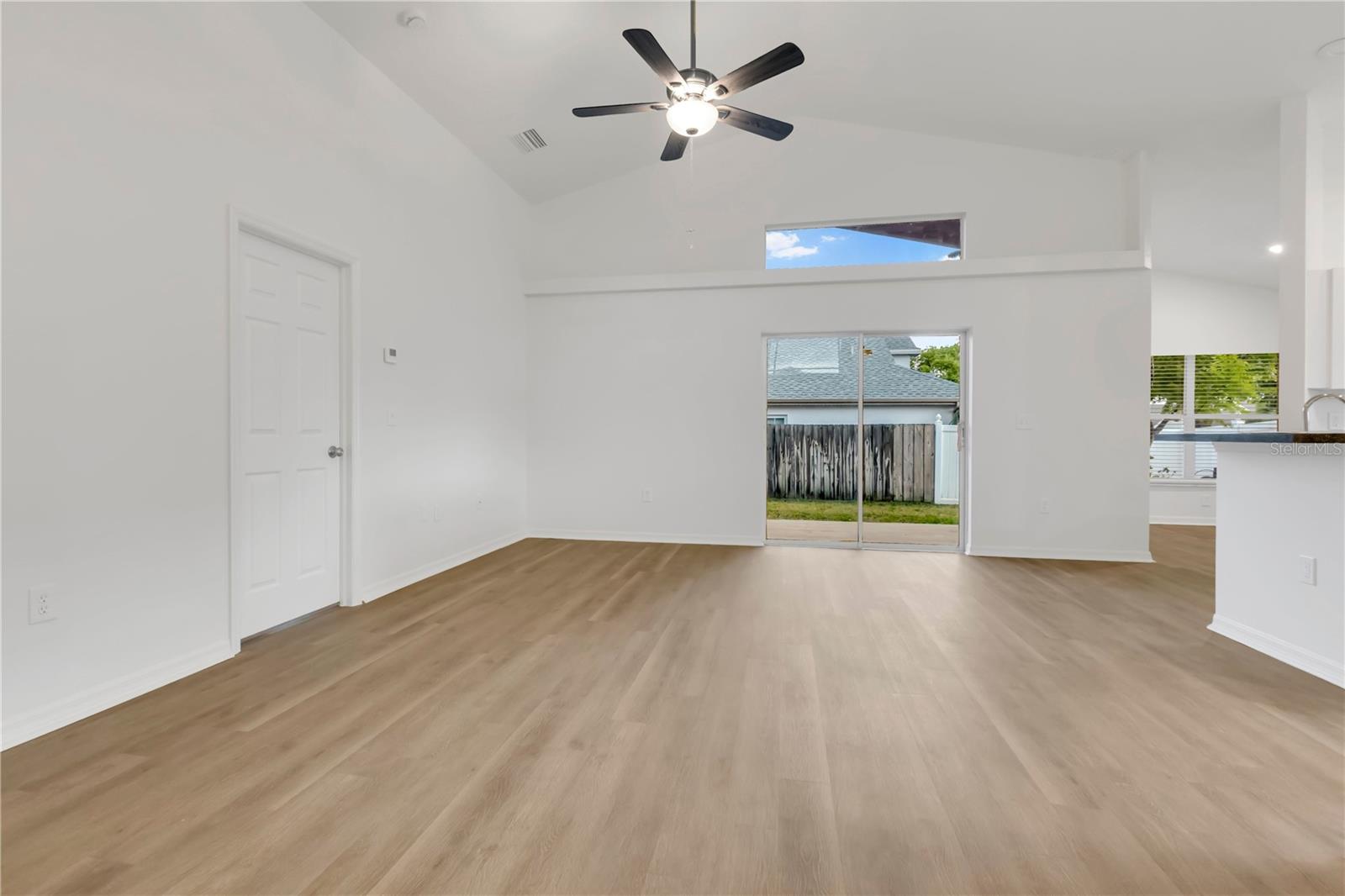 10250 PEOPLES LOOP — photo 3