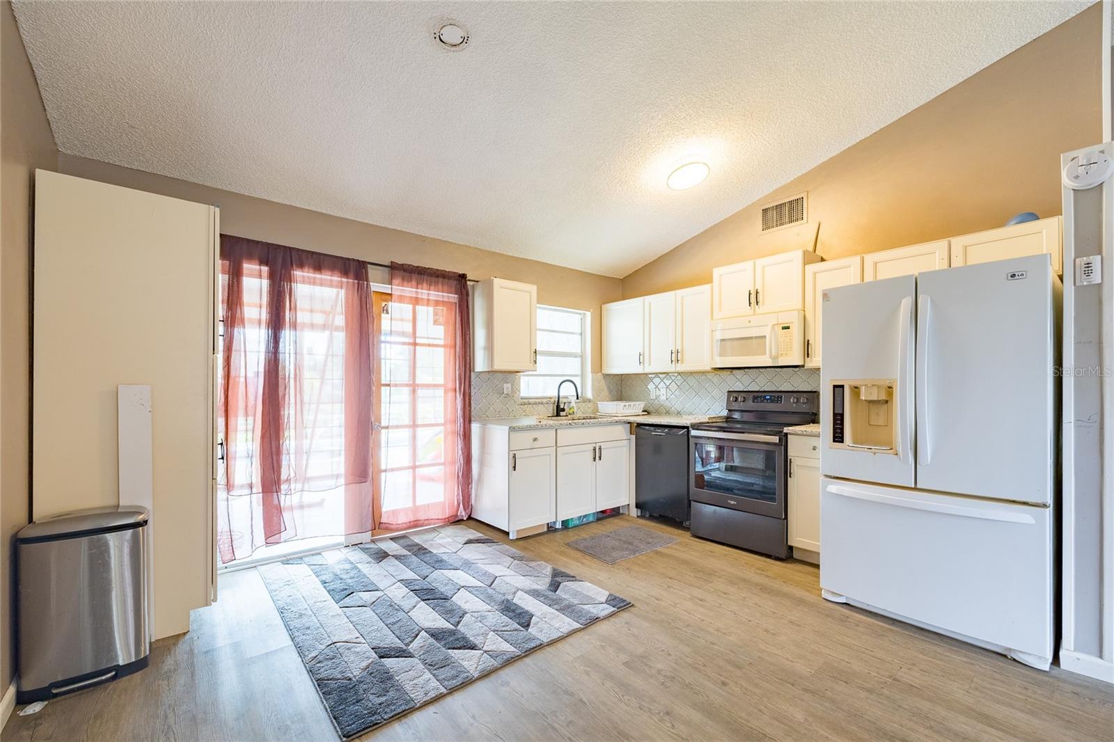 7250 FULLERTON CT — photo 5