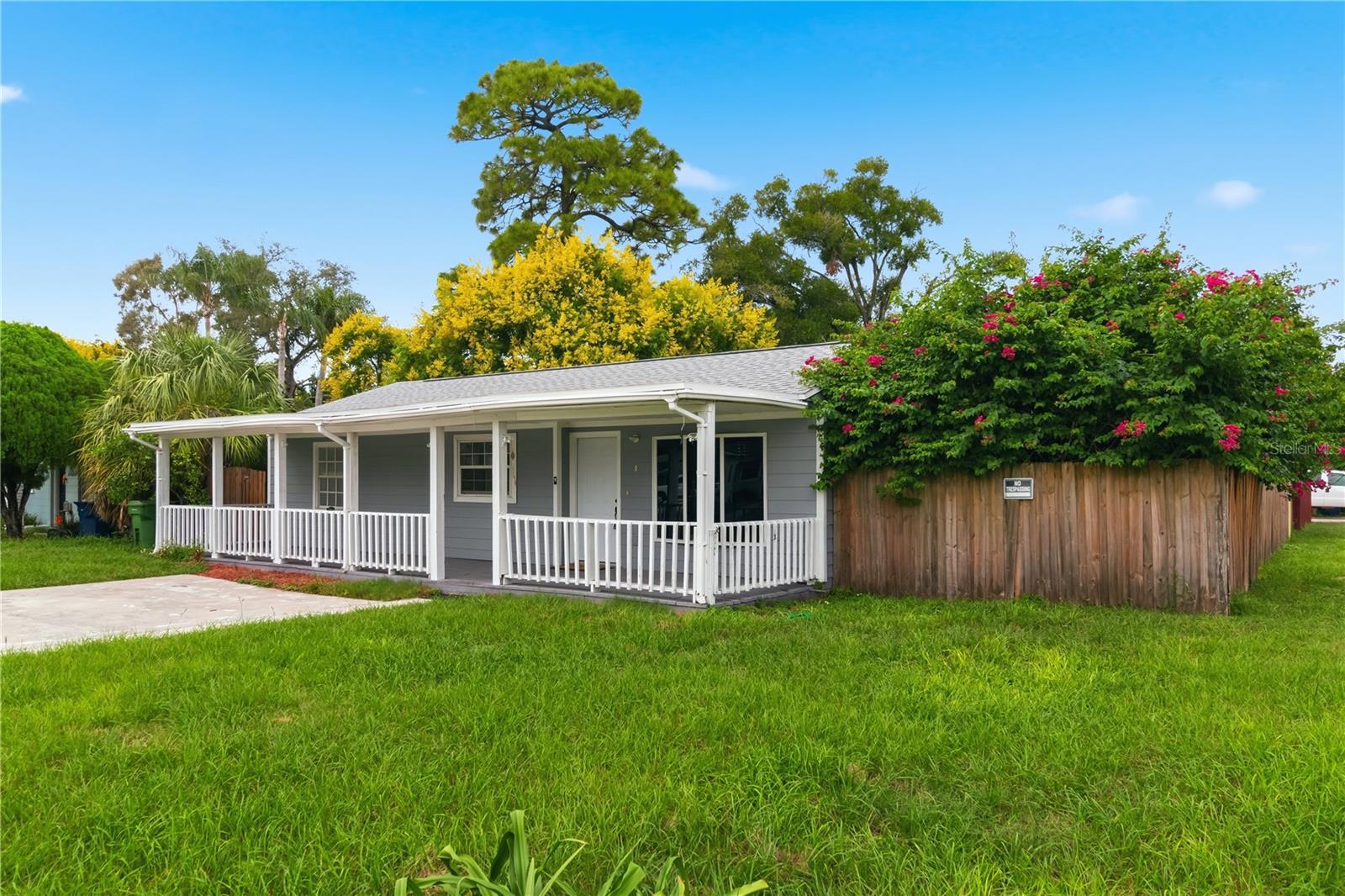 320 E ALTHEA AVE — photo 3