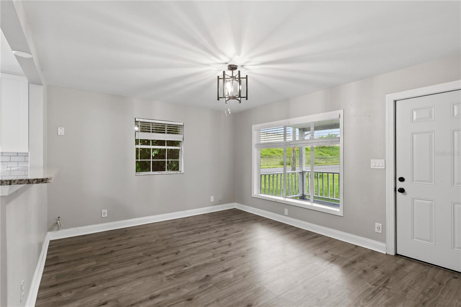 320 E ALTHEA AVE — photo 5