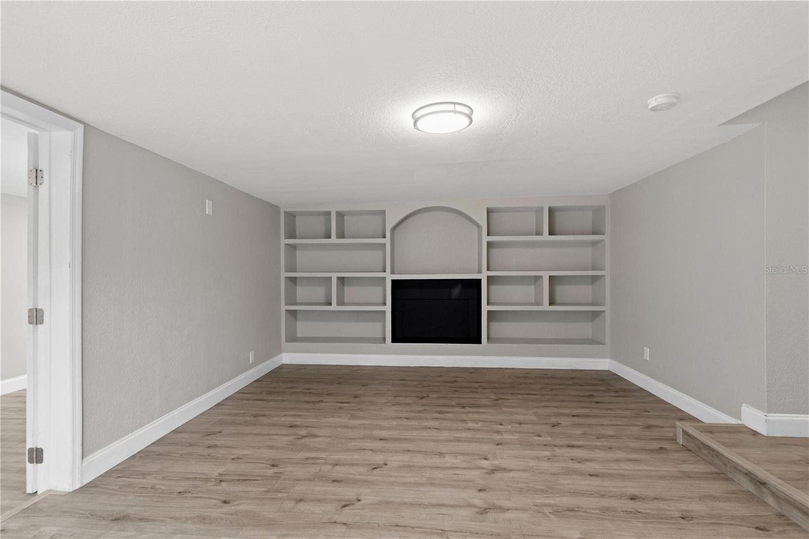 320 E ALTHEA AVE — photo 14