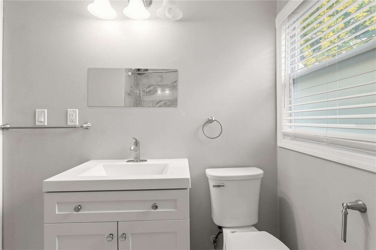 320 E ALTHEA AVE — photo 28
