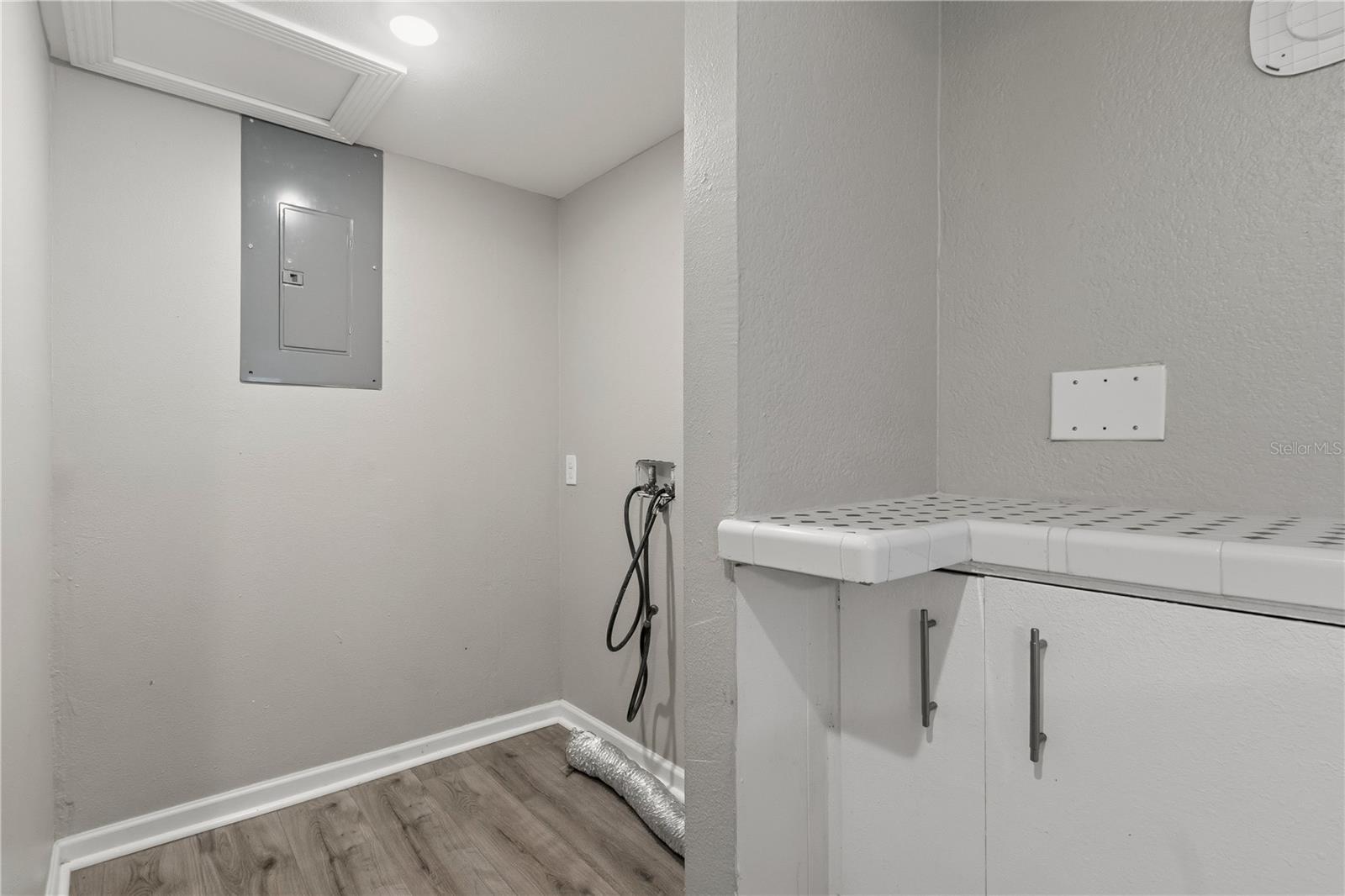 320 E ALTHEA AVE — photo 18