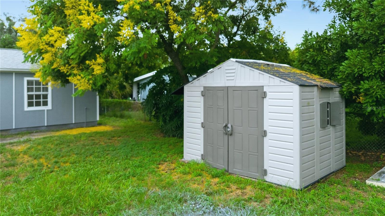 320 E ALTHEA AVE — photo 37