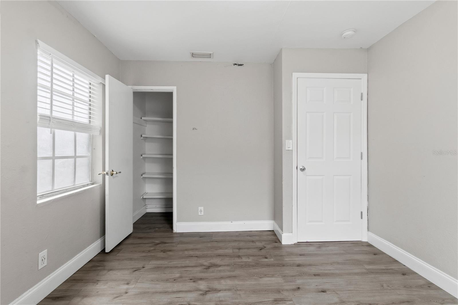 320 E ALTHEA AVE — photo 31