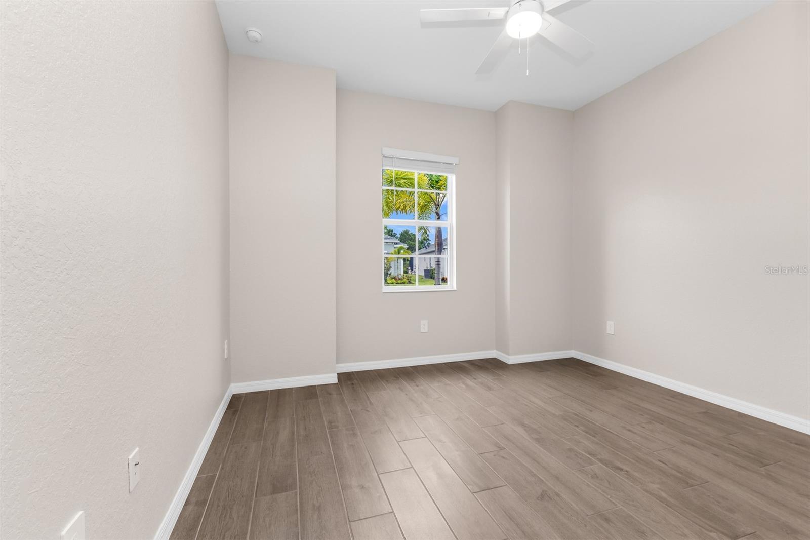 12850 TULUM LOOP — photo 7