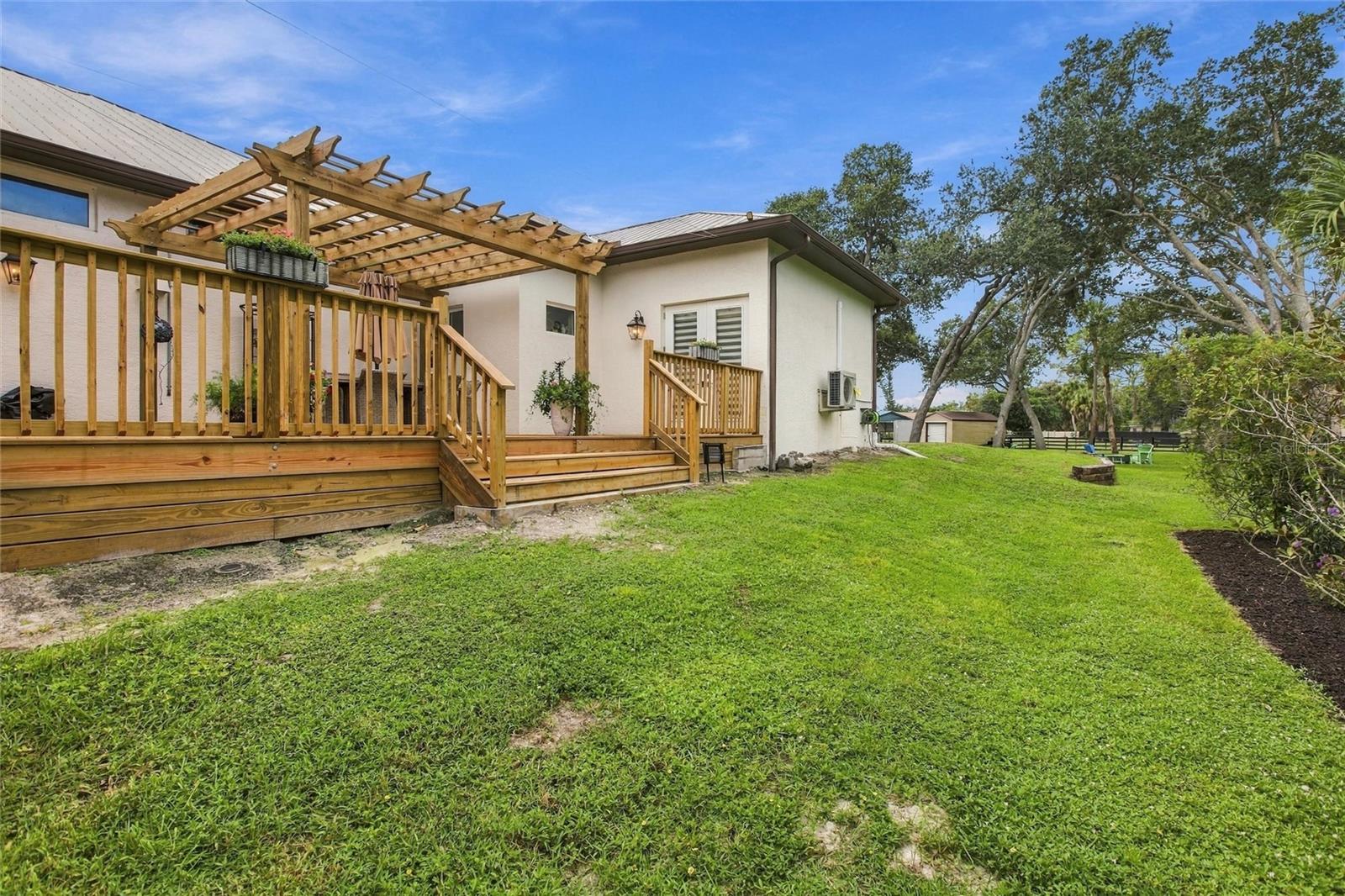 1501 SWEETLAND ST — photo 46