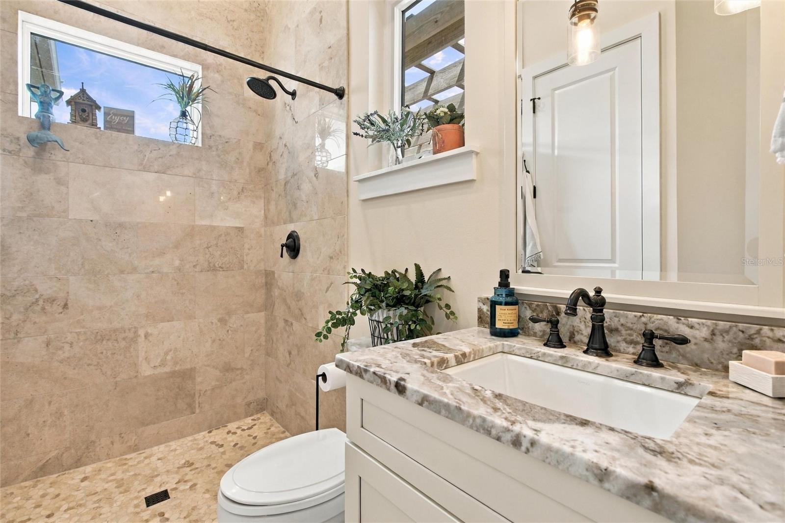 1501 SWEETLAND ST — photo 21