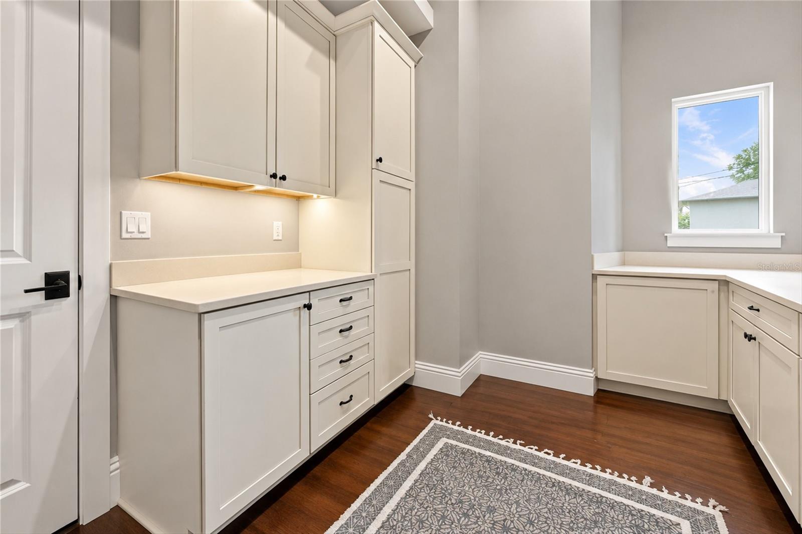 1501 SWEETLAND ST — photo 36