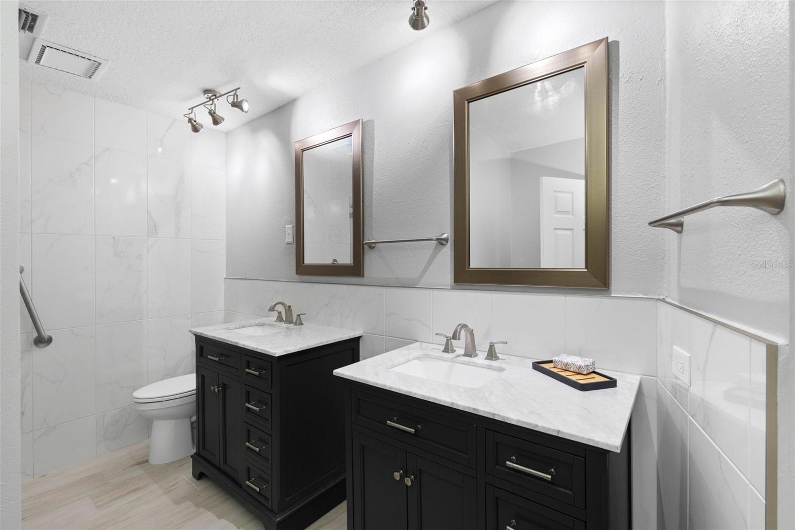 1681 MACDONNELL CT — photo 14