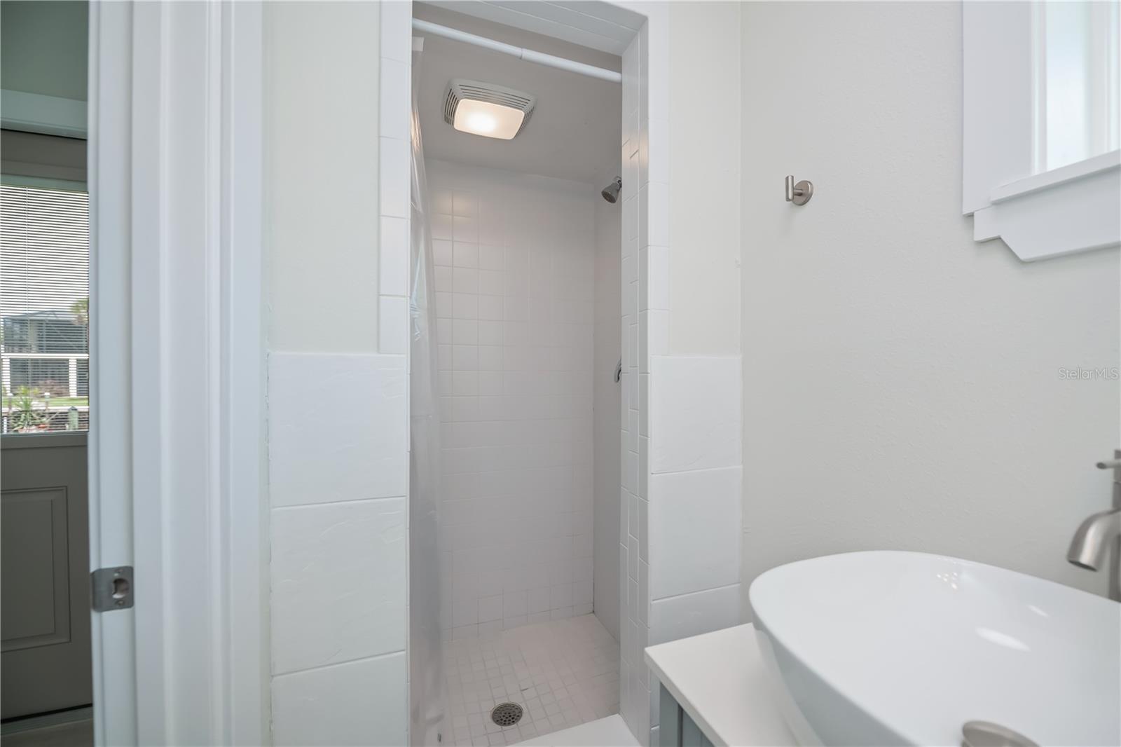 352 OAK ST — photo 17