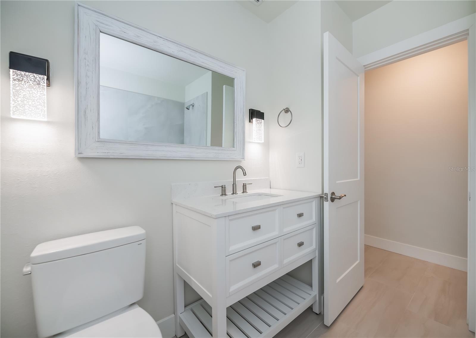 352 OAK ST — photo 22