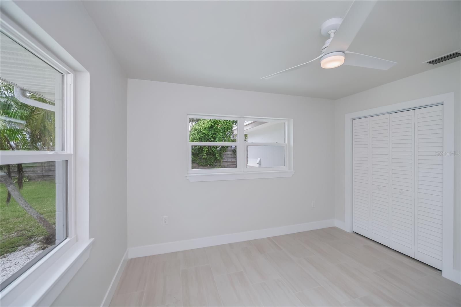 352 OAK ST — photo 25