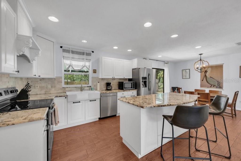 2223 ARCH MCDONALD DR — photo 14