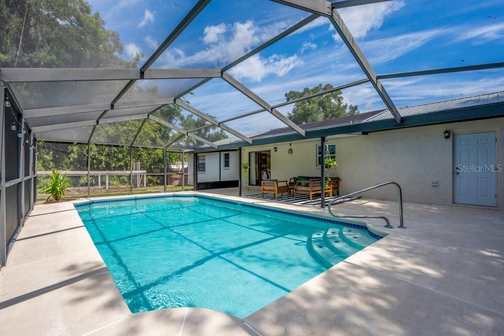 2223 ARCH MCDONALD DR — photo 32