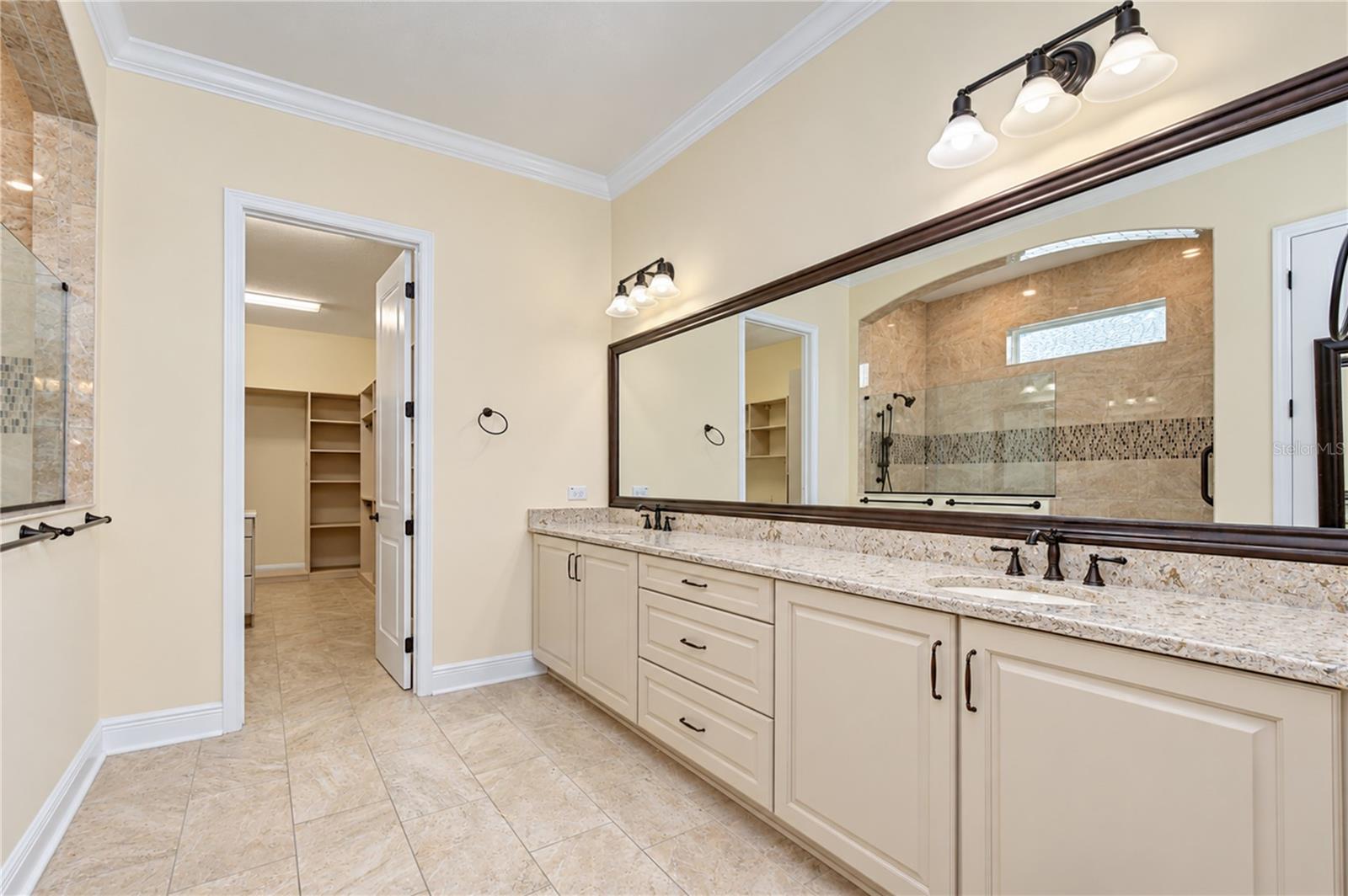13943 NATURES RESERVE DR — photo 22