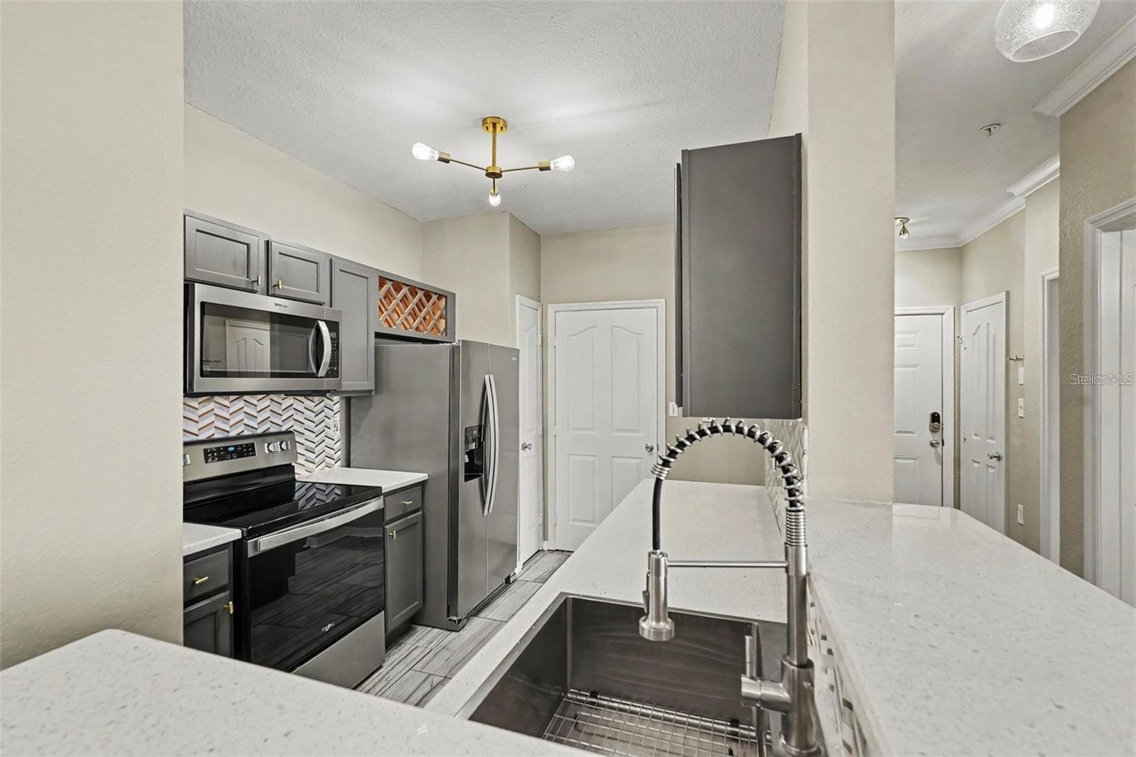 5000 CULBREATH KEY WAY #4203 — photo 9