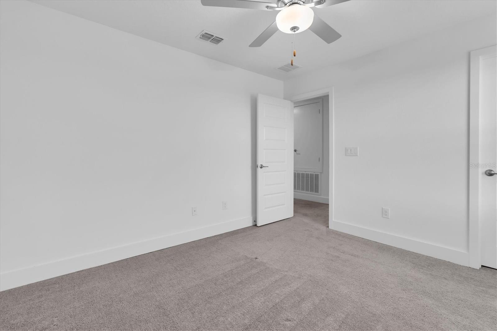 8220 ROLLING TIDES DR — photo 32