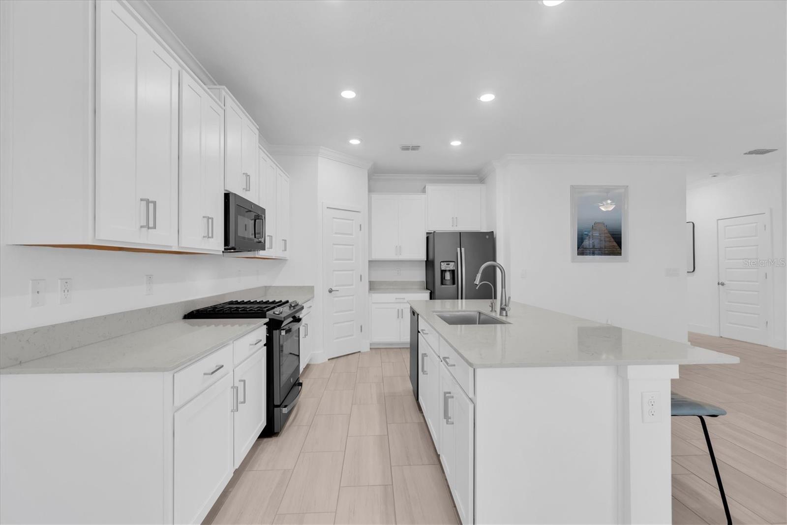 8220 ROLLING TIDES DR — photo 16