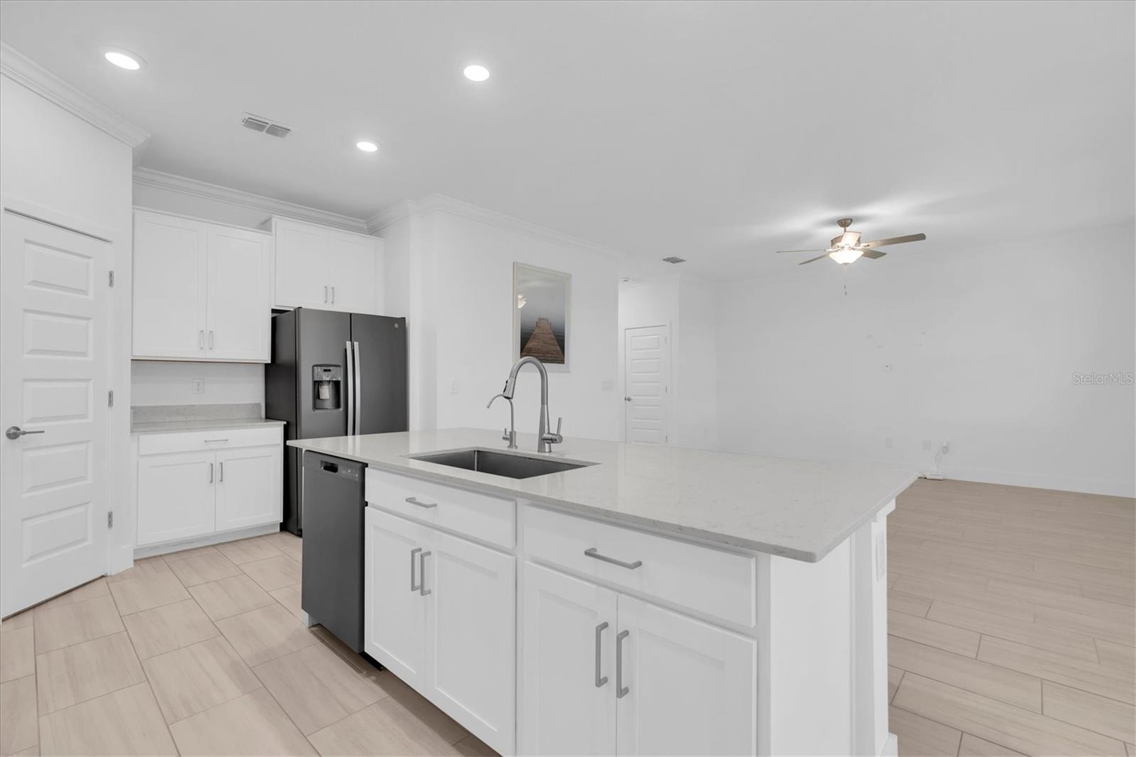 8220 ROLLING TIDES DR — photo 14