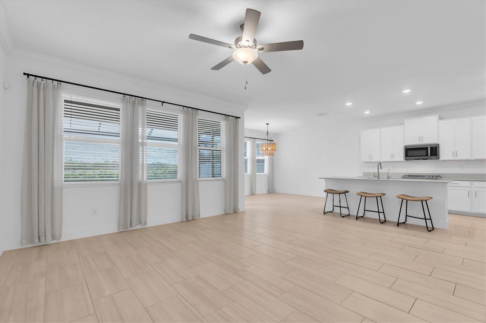8220 ROLLING TIDES DR — photo 8