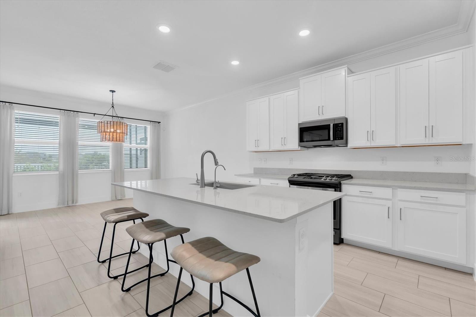 8220 ROLLING TIDES DR — photo 11