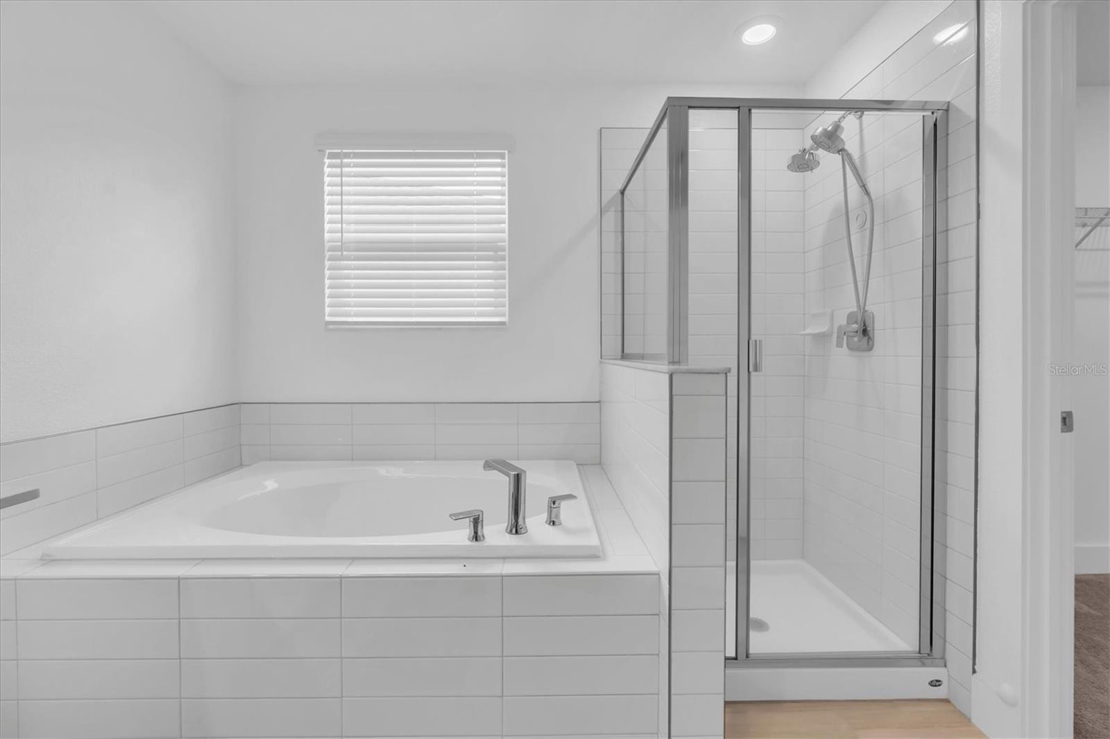 8220 ROLLING TIDES DR — photo 24