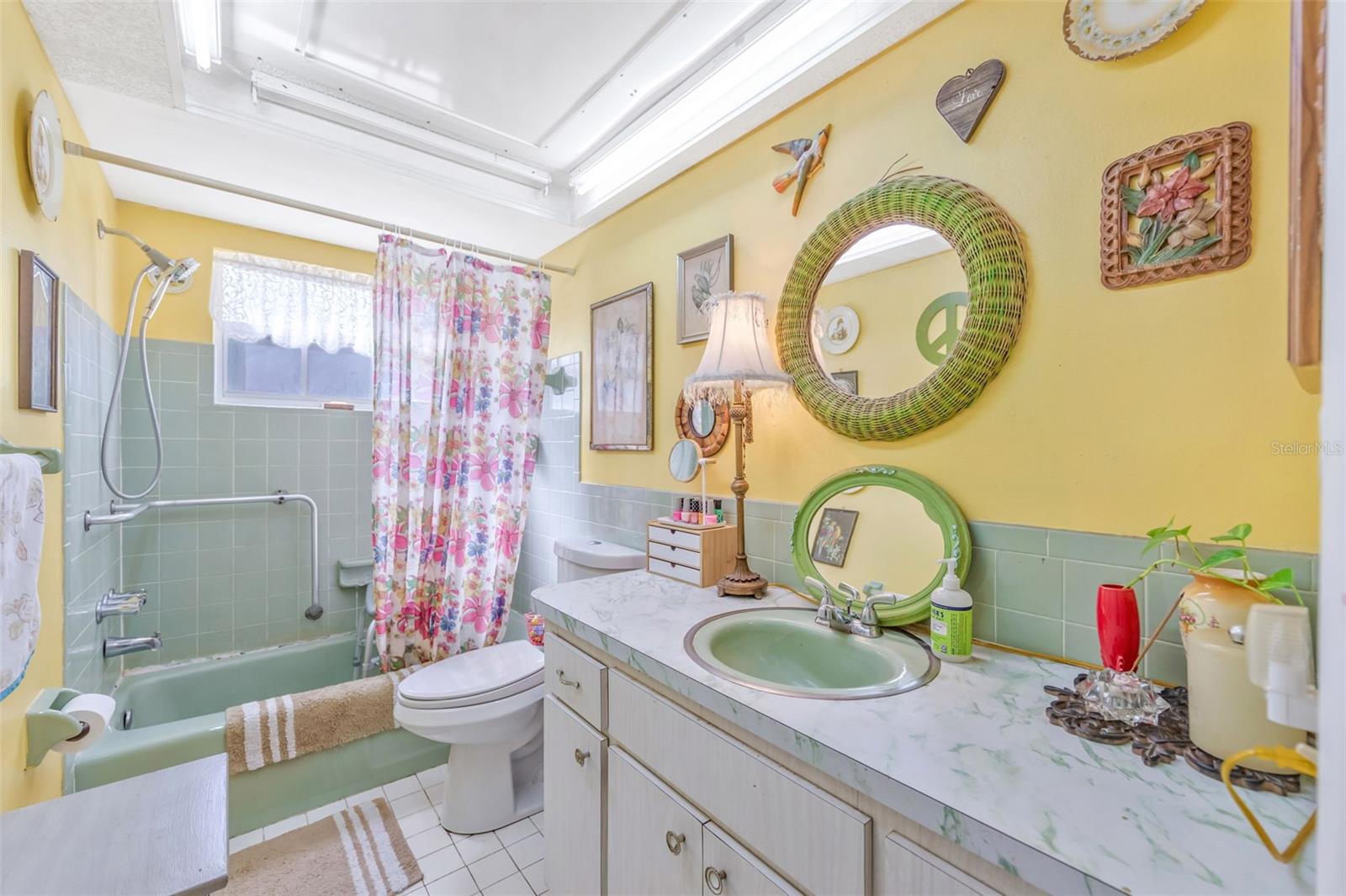 1202 ROYAL OAK DR — photo 26