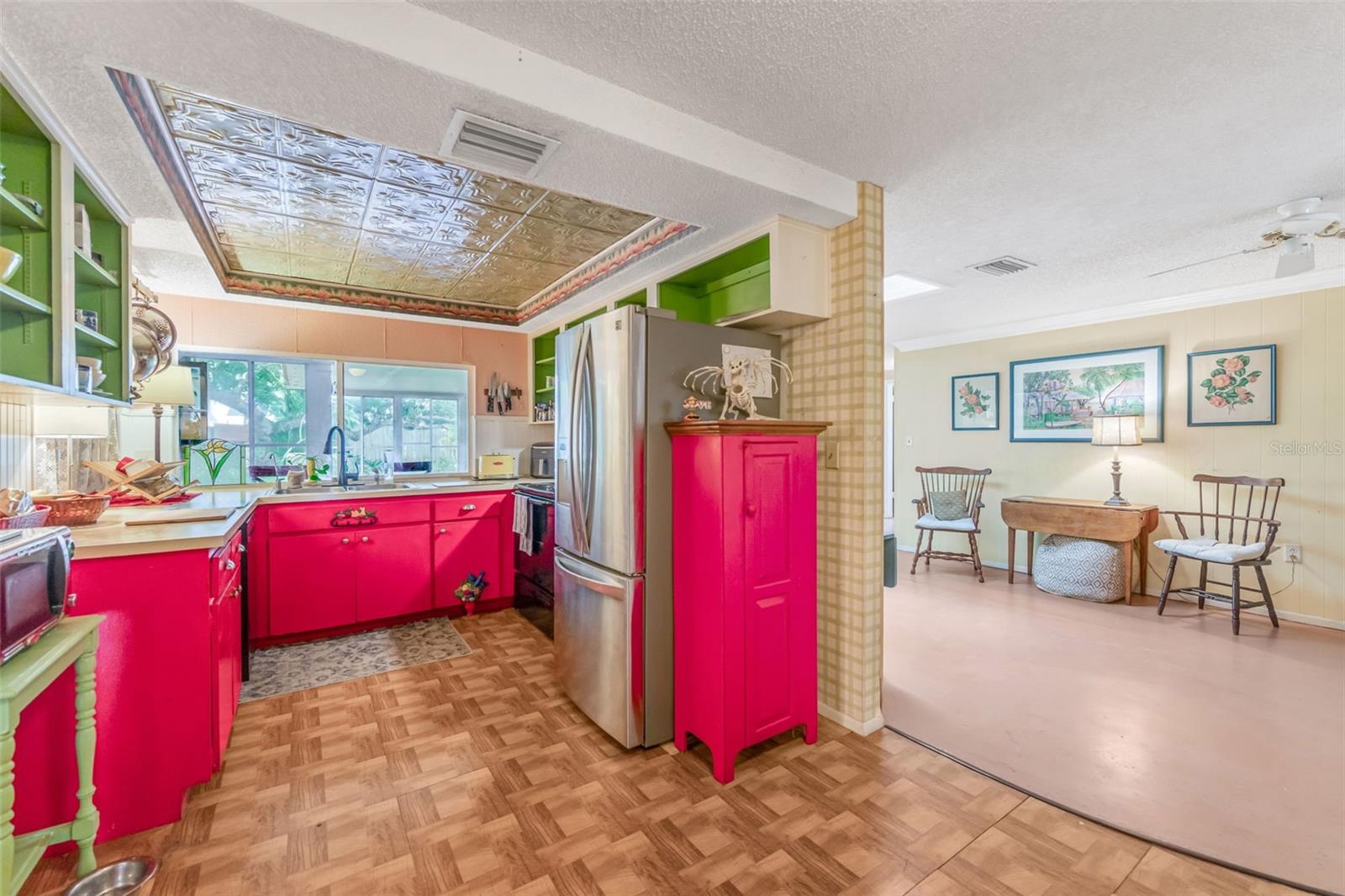 1202 ROYAL OAK DR — photo 15
