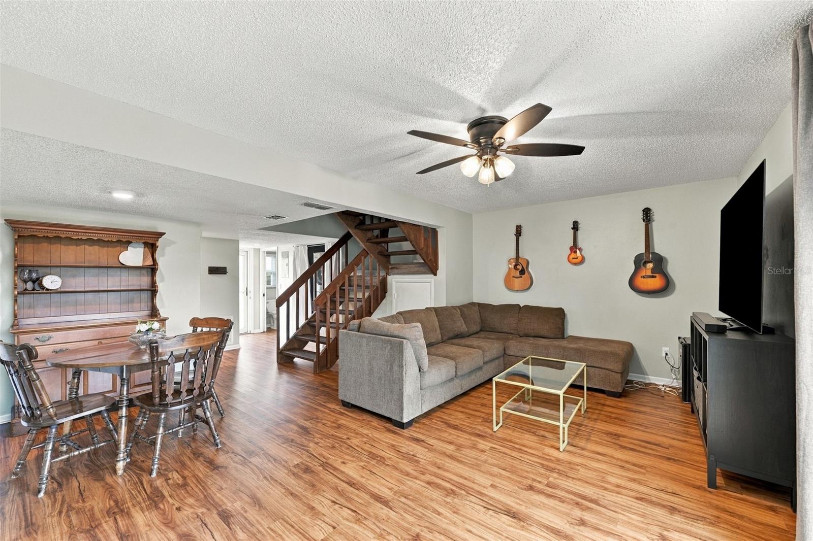 1514 CHATEAUX DE VILLE CT — photo 9
