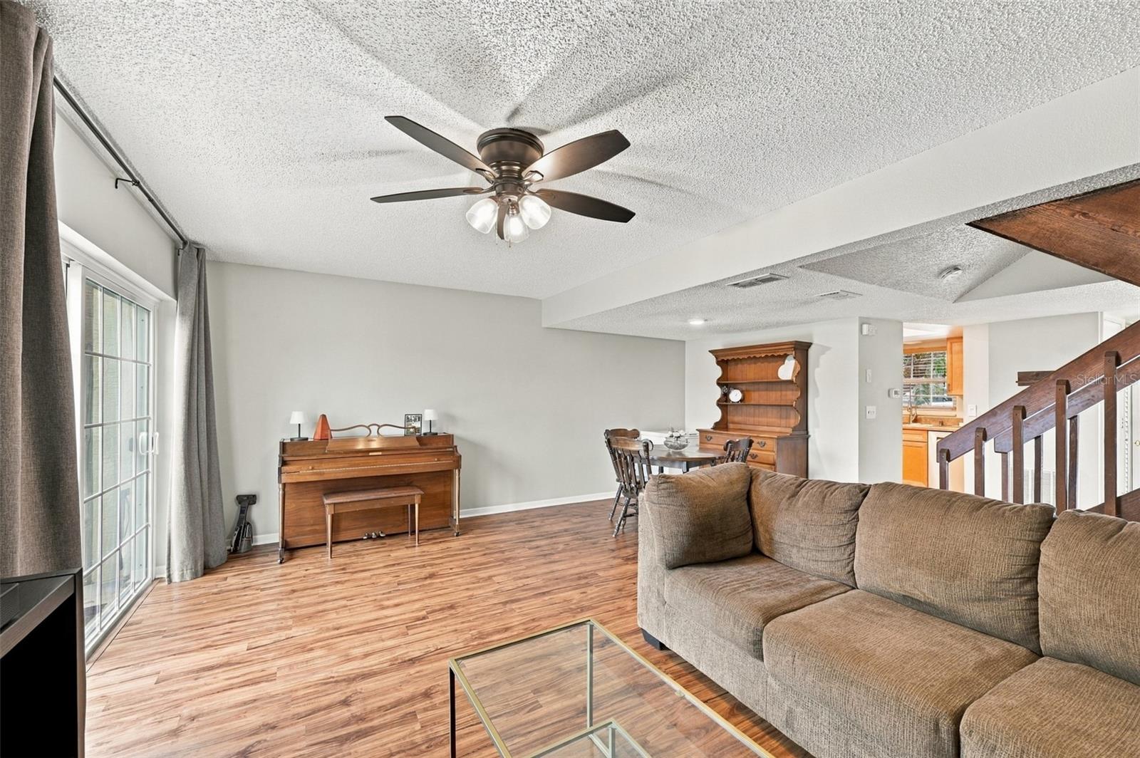 1514 CHATEAUX DE VILLE CT — photo 8