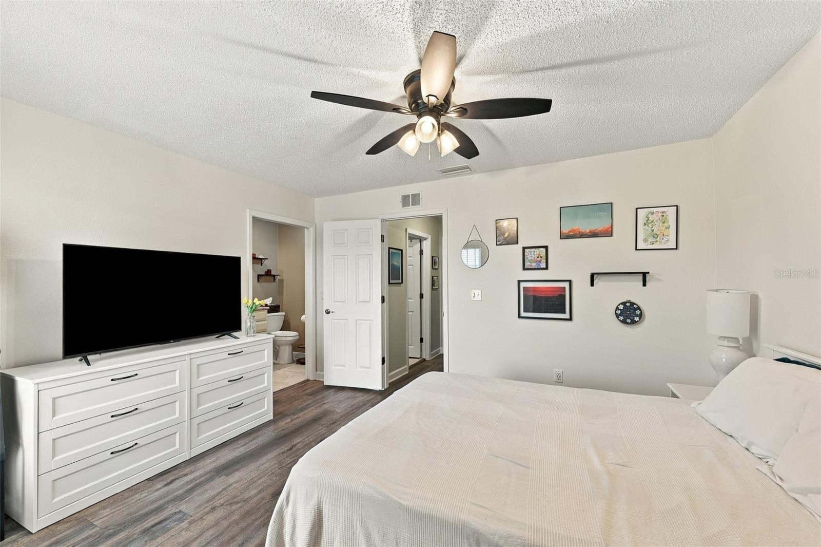 1514 CHATEAUX DE VILLE CT — photo 15