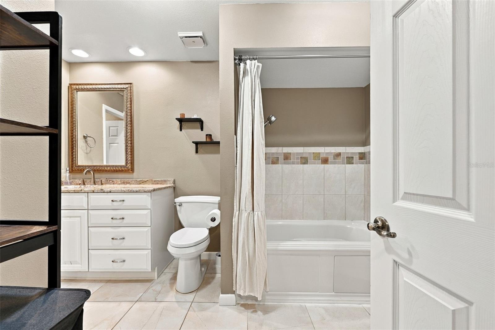 1514 CHATEAUX DE VILLE CT — photo 18