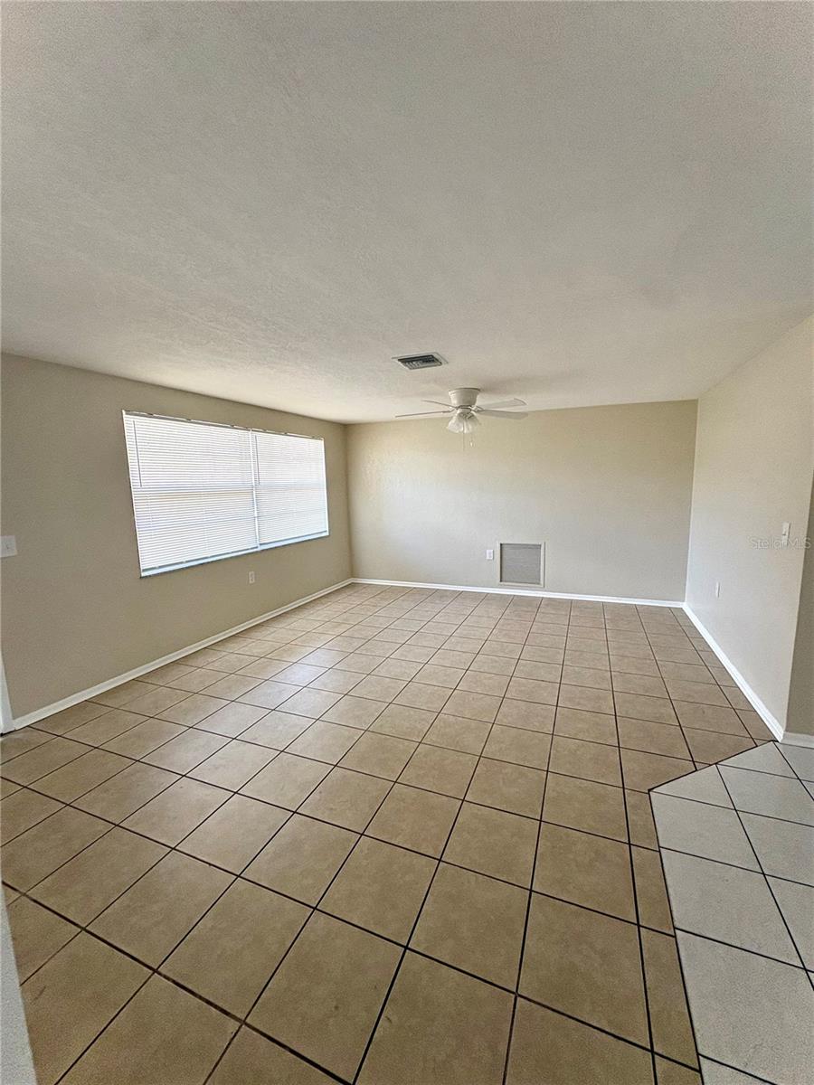 4606 EASTWOOD LN — photo 3