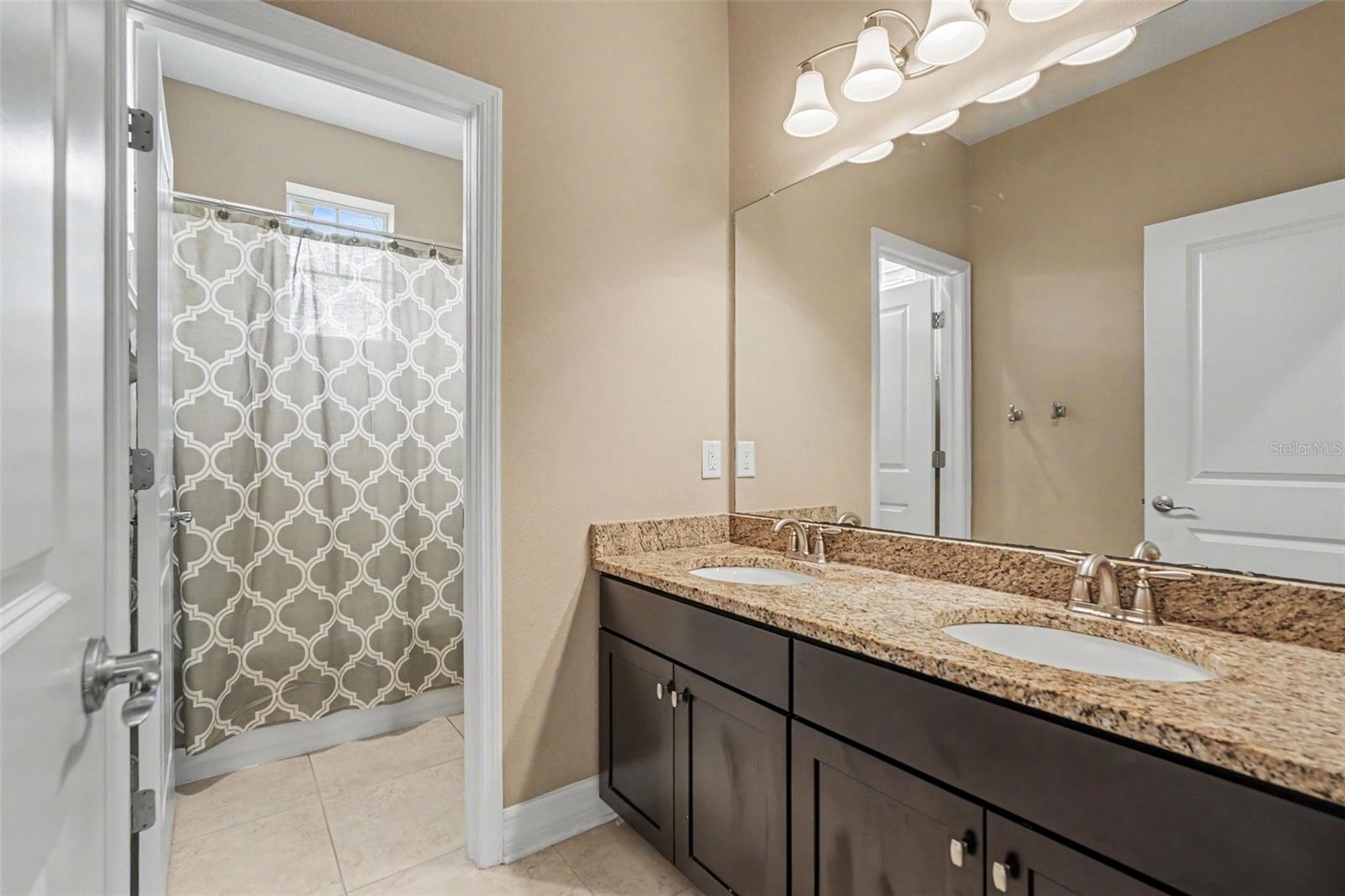 17815 DAISY FARM DR — photo 34
