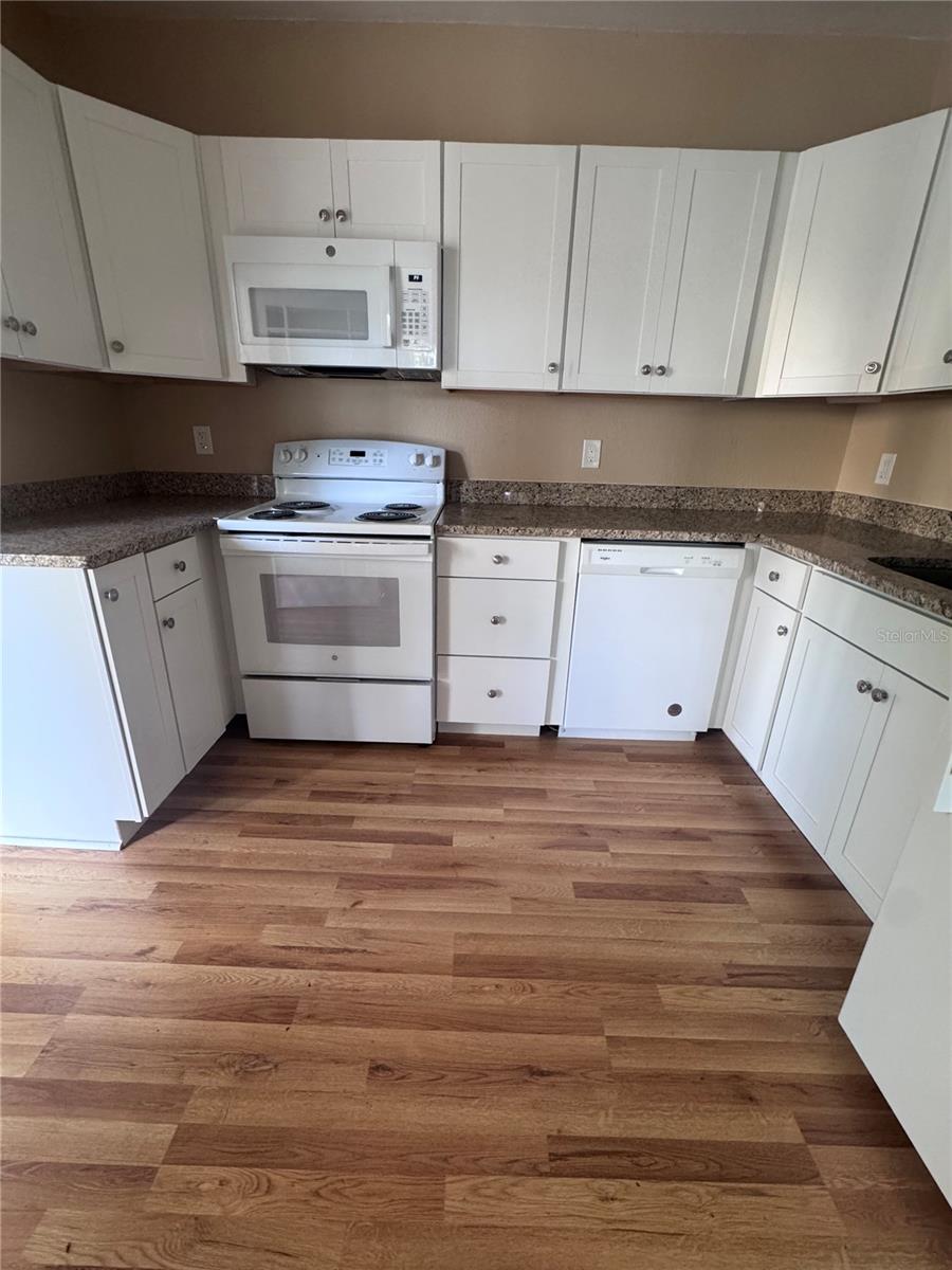 22 1/2 N SPRING BLVD — photo 3