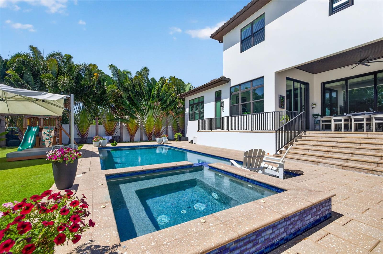 1341 MONTEREY BLVD NE — photo 40