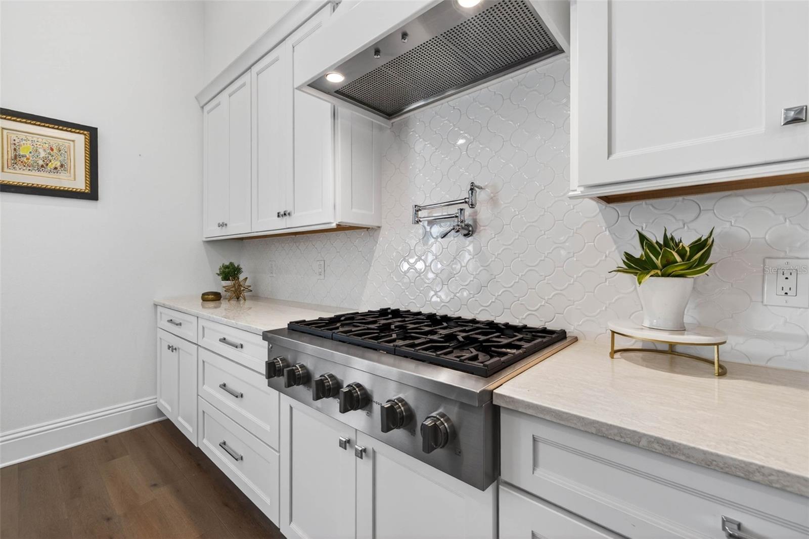 1341 MONTEREY BLVD NE — photo 11