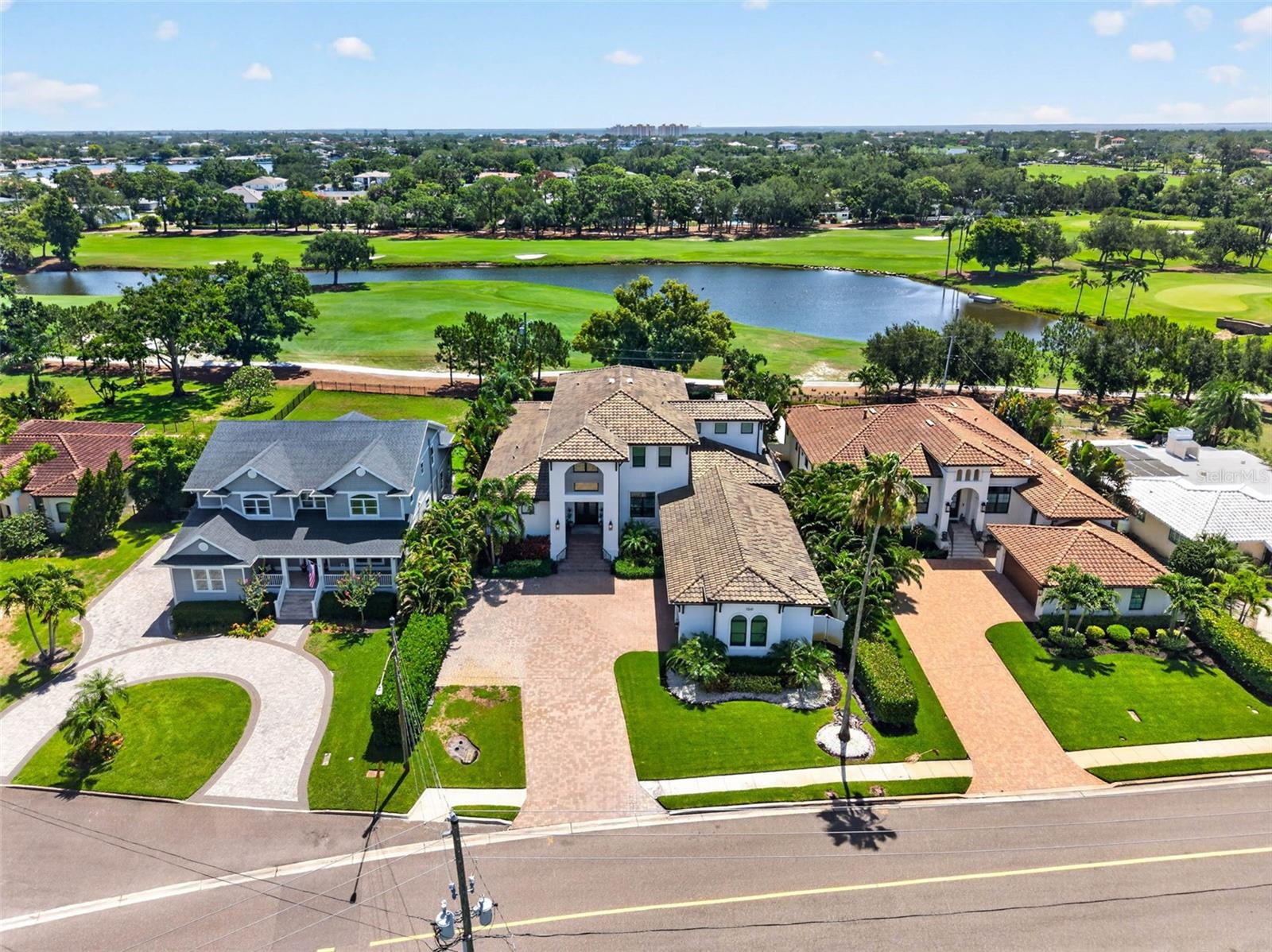 1341 MONTEREY BLVD NE — photo 47