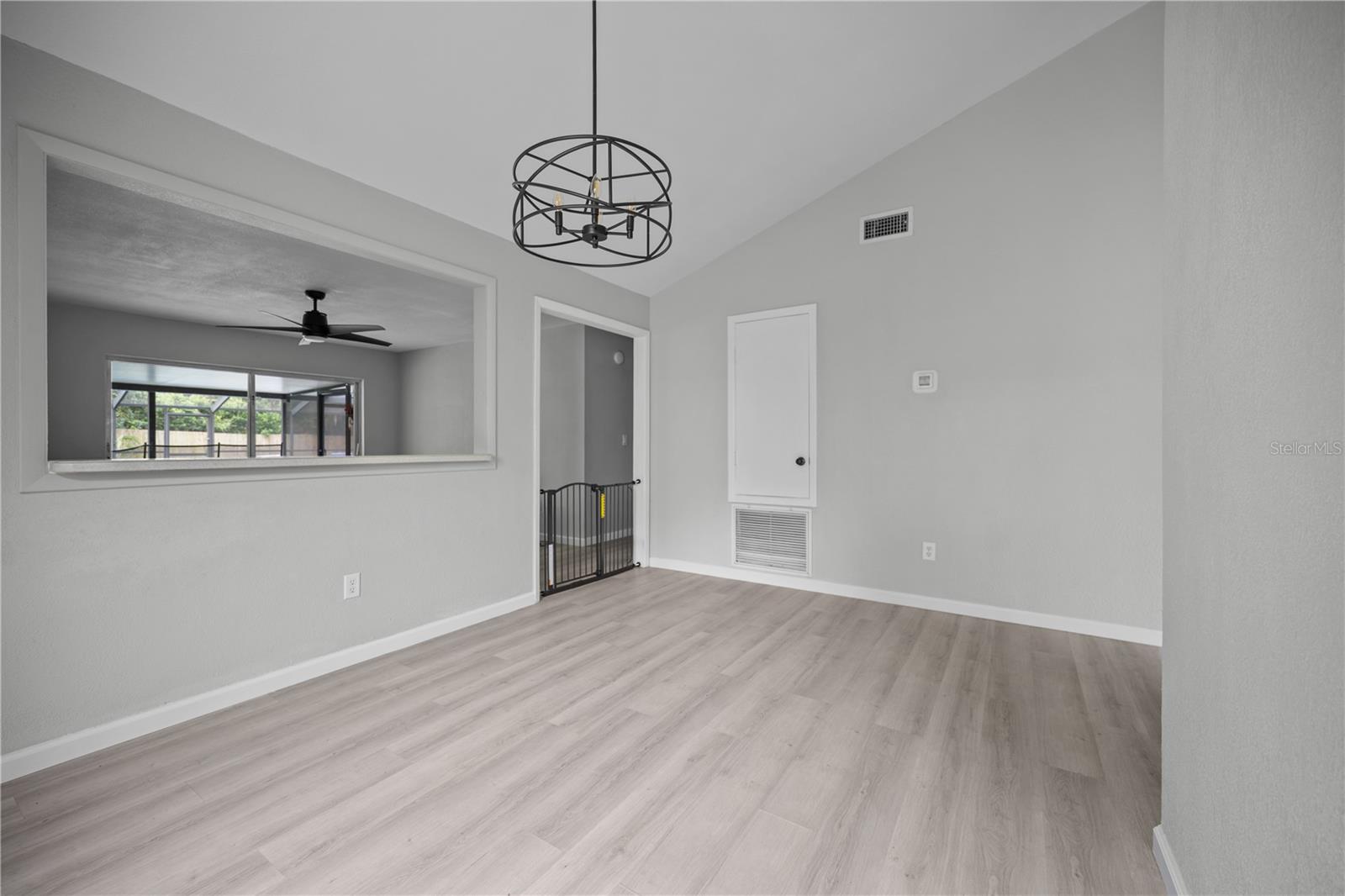 2041 SHADOW PINE DR — photo 9