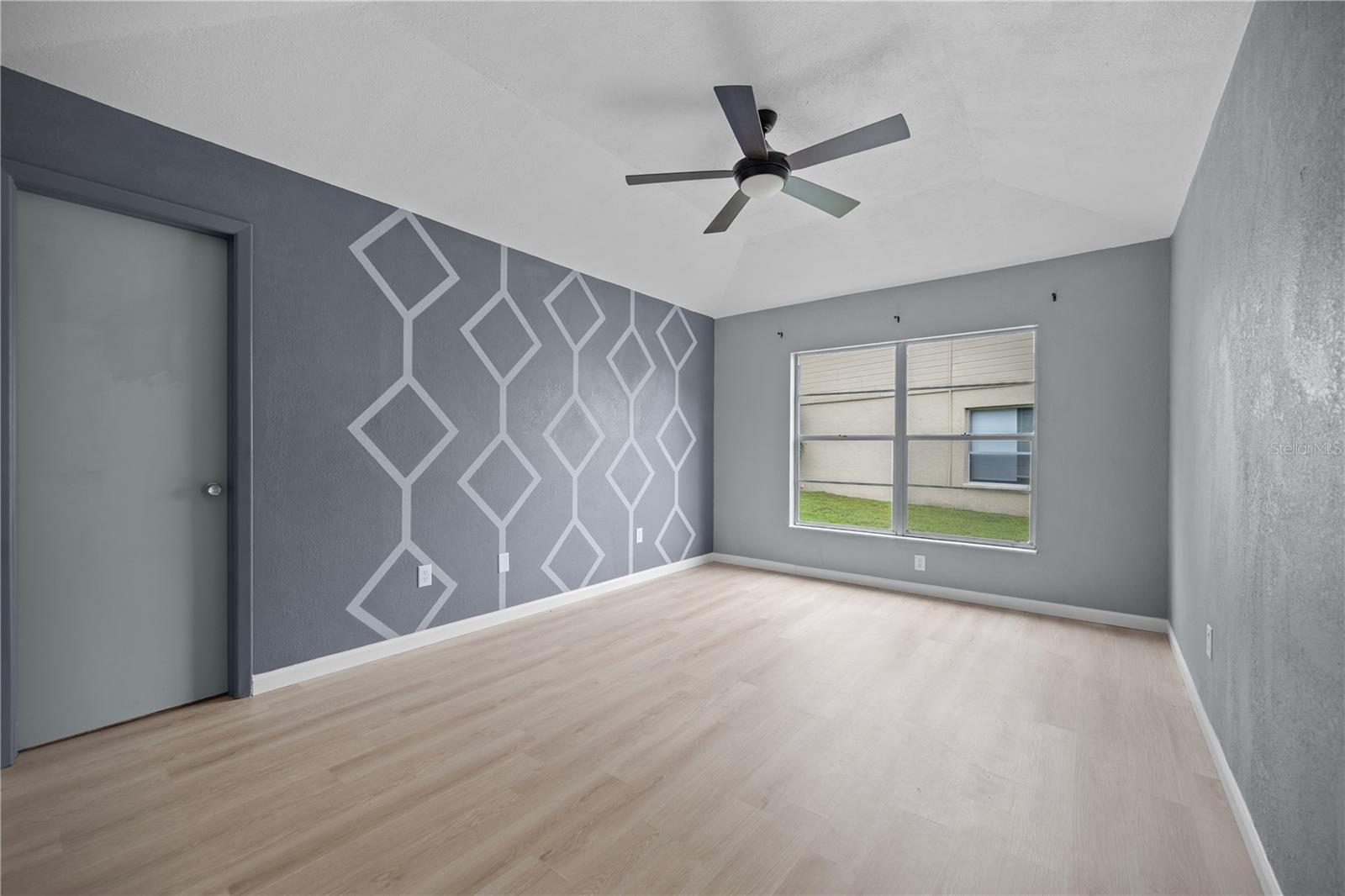 2041 SHADOW PINE DR — photo 10
