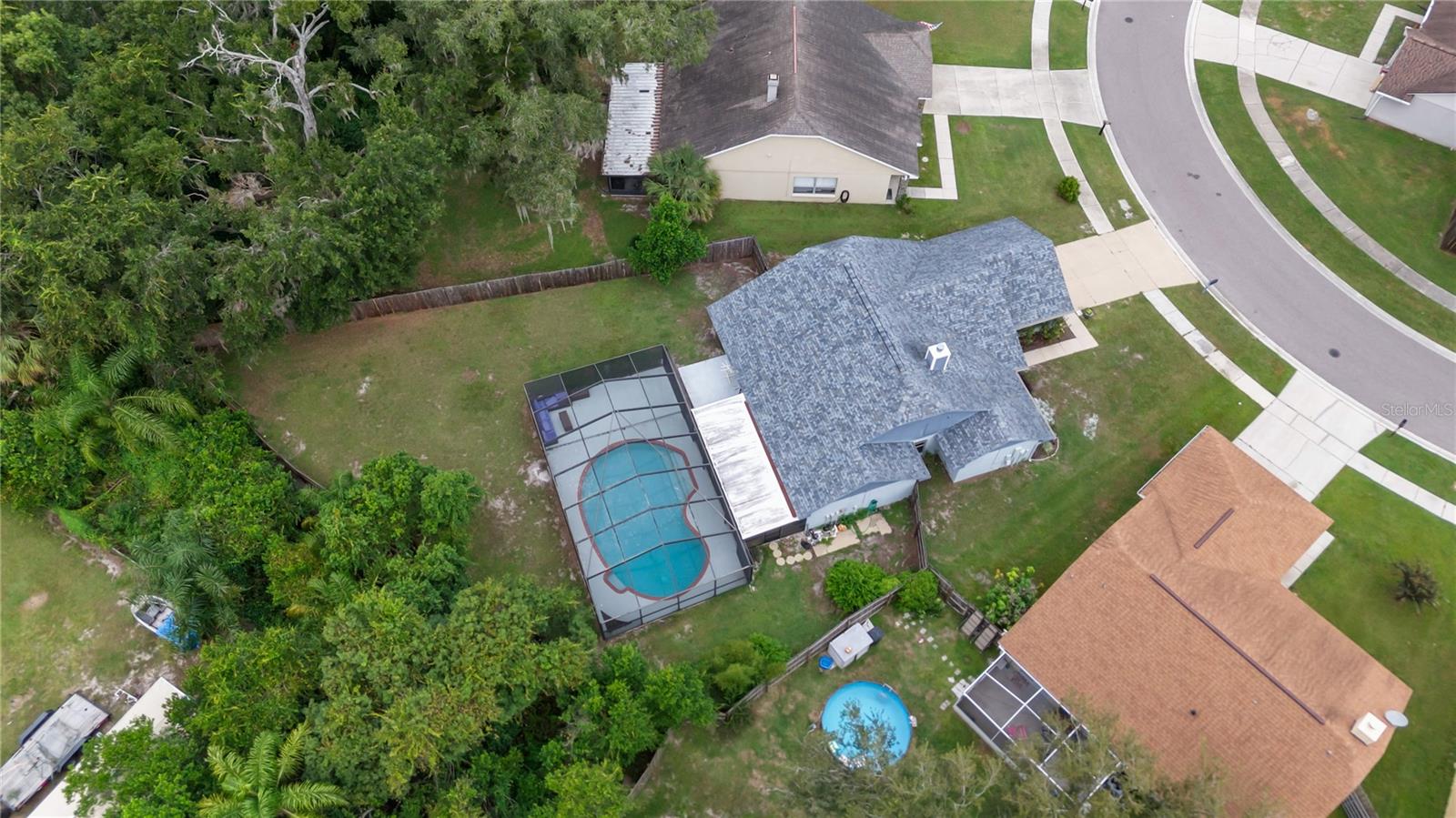 2041 SHADOW PINE DR — photo 33