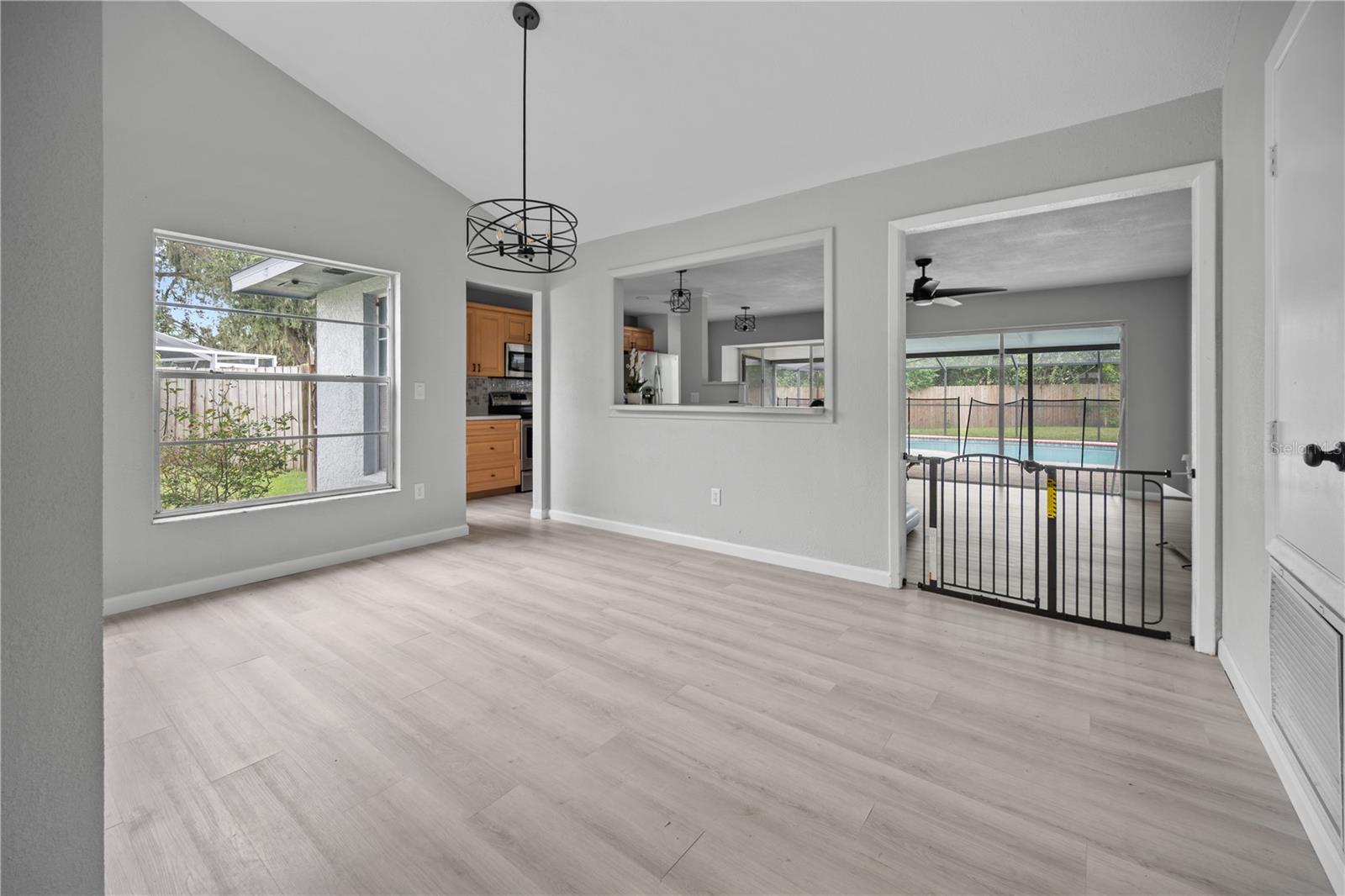 2041 SHADOW PINE DR — photo 8