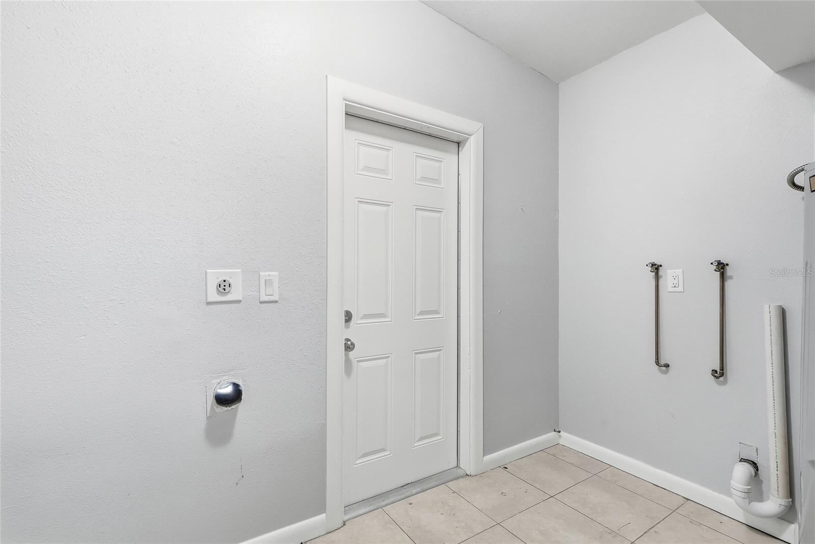 1408 E 140TH AVE — photo 39