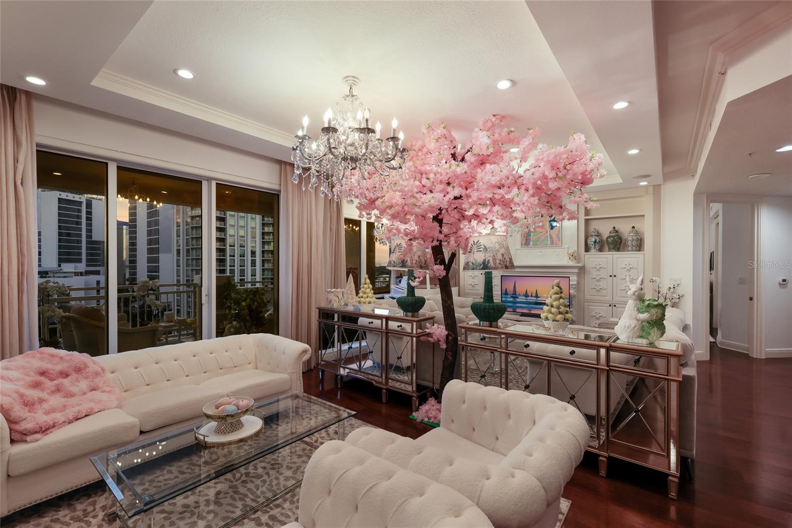 35 WATERGATE DR #804 — photo 6