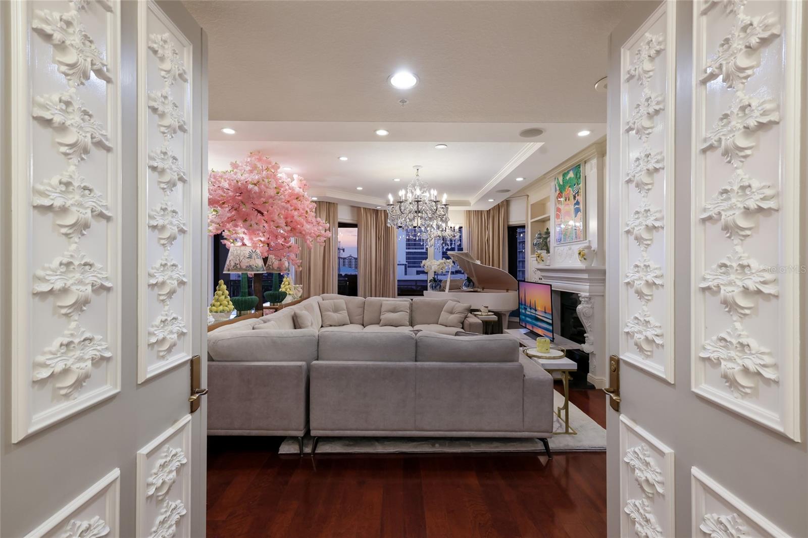 35 WATERGATE DR #804 — photo 4